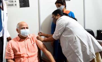 Delhi Deputy CM Manish Sisodia gets COVID vaccine shot