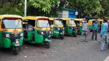 Delhi govt provides financial aid of Rs 5,000 to 1.5 lakh auto rickshaw, taxi drivers