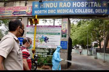 23 COVID patients admitted in Hindu Rao Hospital left without informing facility: NDMC mayor