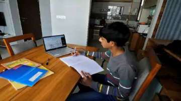 The schools for classes 1 to 8 in Uttar Pradesh can now take online classes?