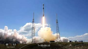 SpaceX launches 60 Starlink satellites in record 10th liftoff