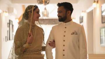 Ali Abbas Zafar shares lovestruck picture from wedding to wish wife Alicia on birthday