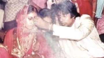 Amitabh Bachchan shares unseen wedding photos with wife Jaya Bachchan
