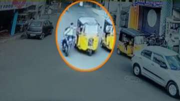 The Naupada police said the victim was returning home along with her friend in an autorickshaw at around 8. 00 pm