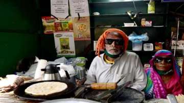 'Baba Ka Dhaba' owner Kanta Prasad's health improves, taken off ventilator support
