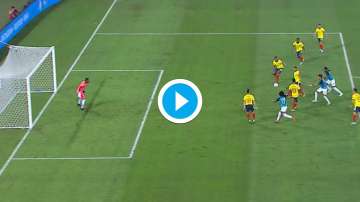 edwin cardona, colombia vs ecuador, colombia football team,