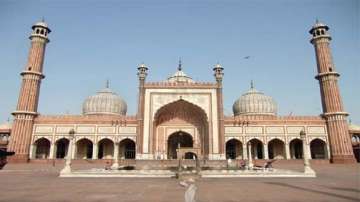 dust storms, Jama Masjid, mosque structure, structure damage, urgent intervention, experts, Shahi Im