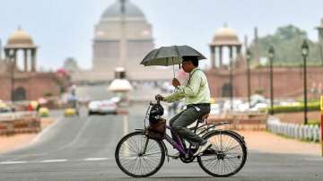 Delhi, humid morning, minimum temperature, 25.1 degrees Celsius, weather updates, DELHI WEATHER late