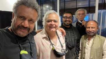 Directors Anubhav Sinha, Hansal Mehta, Anurag Kashyap reunite over 'samosas'