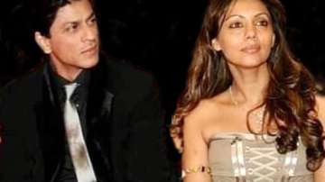 Gauri Khan shares precious pic with Shah Rukh Khan, says 'Collect moments & good times'