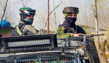 J&K: Encounter between militants, security forces in Shopian district?