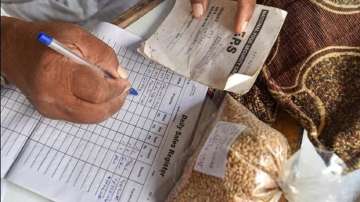 Counsel for the Maharashtra and Punjab governments informed the court that they follow the one nation one ration card scheme. 