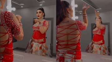 Sapna Choudhary dances to Rekha's classic song 'In Ankhon Ki Masti'