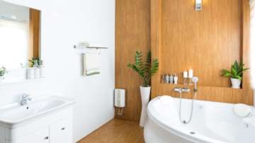 Vastu tips for making bathroom for employees in hotel