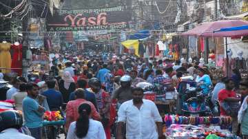 Crowded Sisamau Baazar after further ease in COVID-induced lockdown restrictions, in Kanpur.