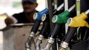 With the latest increase in petrol prices by Rs 36?paise, the fuel now costs Rs 100.01 per litre in Bhubaneswar,?while the diesel cost remains unchanged at Rs 97.25 per litre. (Representational image)