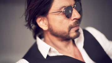 Shah Rukh Khan's latest picture takes the internet by storm, Avinash Gowariker says ‘King is King'