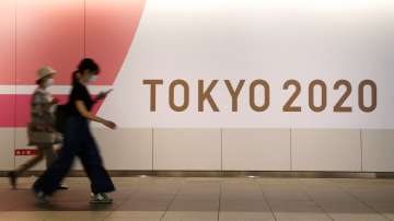 Tokyo Olympics: Australia's athletics team goes into isolation after American athlete tests COVID po