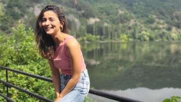 Alia Bhatt channels girl-next-door charm in latest Instagram pictures