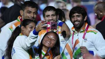 indian athletes at tokyo olympics, 