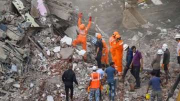 delhi, building collapse in delhi, building collapse, Nand Nagri, building collapse in northeast Del