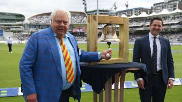 ENG vs IND 2nd Test | Farokh Engineer rings customary bell before start of 3rd day at Lord's