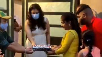 Kajol brutally trolled for showing 'attitude' while cutting cake brought by fans