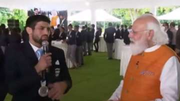 Ravi Dahiya tells PM Modi why he didn't let his opponent leave despite being bitten