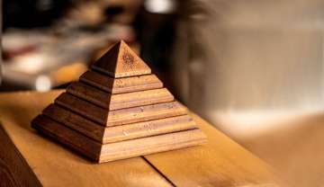 Use THIS type of pyramid to get rid of Vastu defects