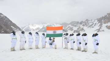 Swarnim Vijay Victory Flame reaches Siachen Glacier 