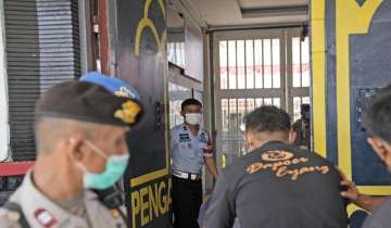 Indonesia prison fire kills 41 drug inmates, injuring 39