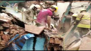 Kolkata building collapse, residents killed, latest national news updates, building collapse news up