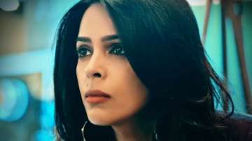 Mallika Sherawat, Esha Gupta unmask their characters in 'Nakaab'