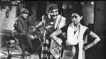 Manoj Kumar commemorates 49 years of iconic movie Shor