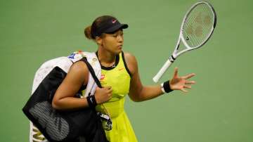 US Open: Naomi Osaka tosses racket, loses to teenager Leylah Fernandez