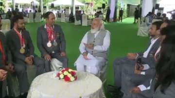 PM Modi shares glimpses of his interaction with India's Tokyo Paralympics contingent