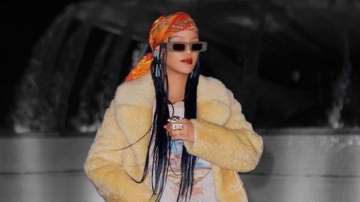 Rihanna drops lawsuit against father for misusing name