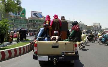 Kabul hotel warning