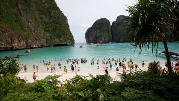 Thai tourist hotspots to reopen for fully vaccinated visitors from November