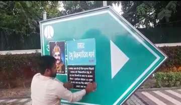 Delhi's Akbar Road signboard defaced, Hindu Sena claims responsibility