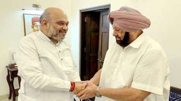 Union Home Minister Amit Shah and former Punjab CM Captain Amarinder Singh (Right)