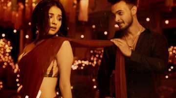 Antim song Hone Laga: Aayush Sharma, Mahima Makwana add romantic touch to the film's soundtrack