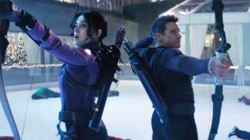 Still from Hawkeye featuring Jeremy Renner, Hailee Steinfeld