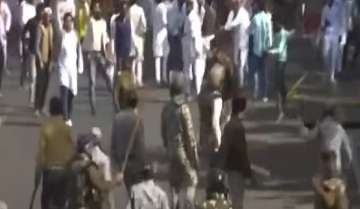 MP police lathicharge protesting NSUI members in Bhopal