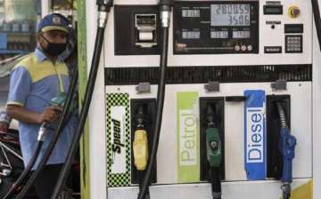 Petrol, diesel, petrol rates,Diesel rates,petrol prices,diesel prices,Petrol price cut, diesel price