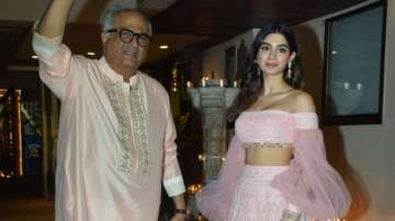 Khushi Kapoor Boney Kapoor 