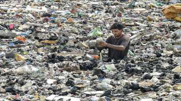 Dehradun, fine imposition, burning plastic garbage in open latest national news updates,  plastic ga