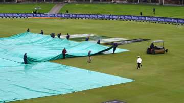 The sight of the covers in Centurion during India-South Africa 1st Test (Boxing Day) is unpleasant for the players