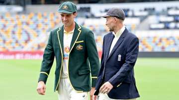  Australian Captain Pat Cummins and England Captain Joe Root chat during the Australia v England Ash