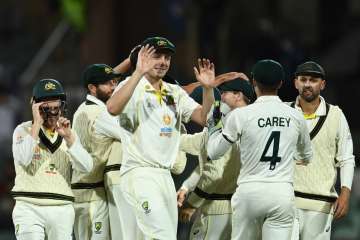 Australian cricket team celebrating a wicket of England batsman on Day 4 of the 2nd Test.